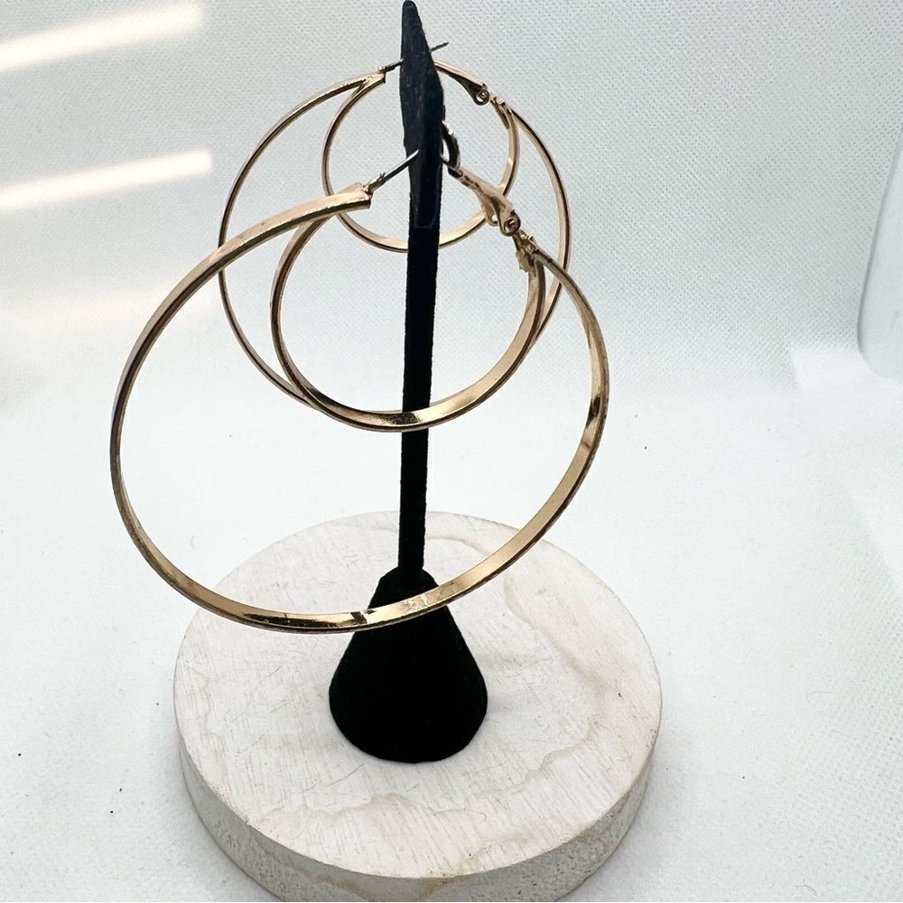 Gold tone double hoop earrings - Picture 1 of 4